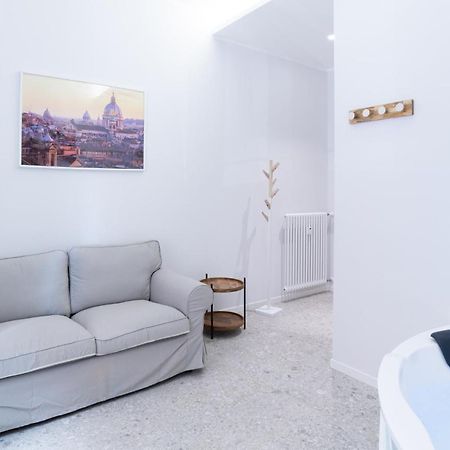 White Home Suite And Rooms Rzym Zewnętrze zdjęcie